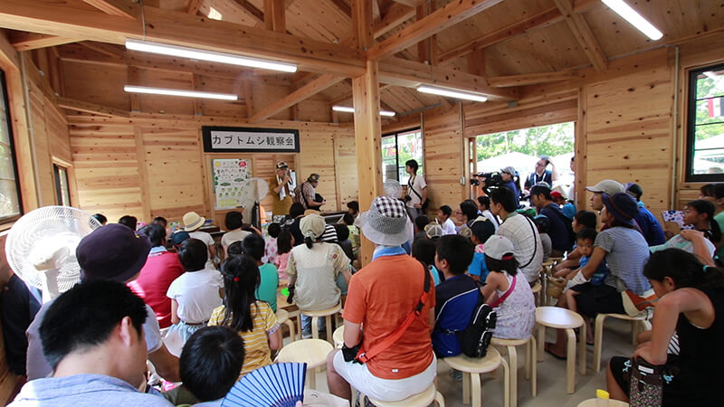 カブトムシ観察会が開催されました | 土岐高山城跡の森 「里山わいわい広場」