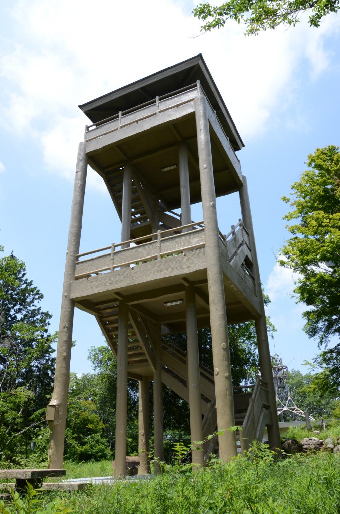 三国山キャンプ場展望台