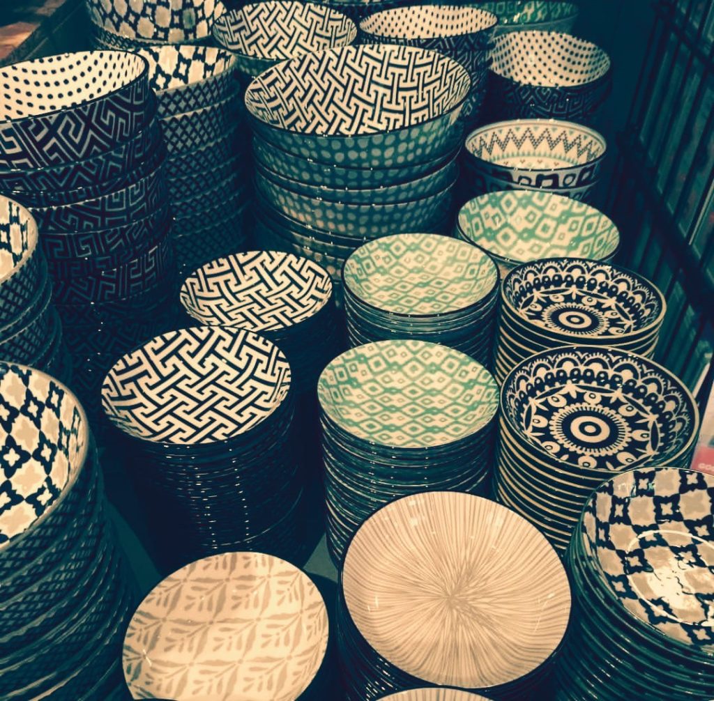 @trevor_philip_napoleon様 『美しい陶器たち』 撮影場所:どんぶり会館