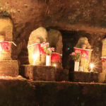 穴弘法もみじと100地蔵のライトアップ2016